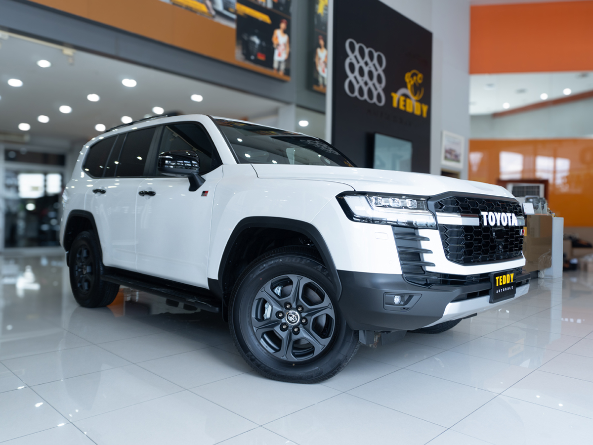 Land Cruiser 300 GR Sport